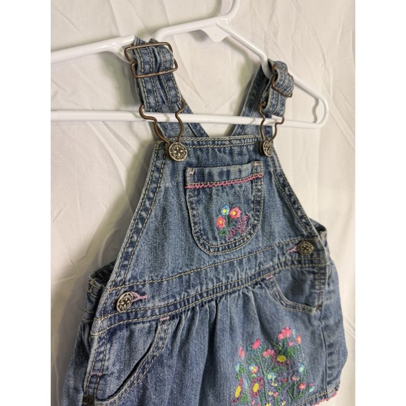 Vintage Baby Girls Oshkosh Denim Floral Embroidered Jumper Dress Size 12 Months - Picture 2 of 10